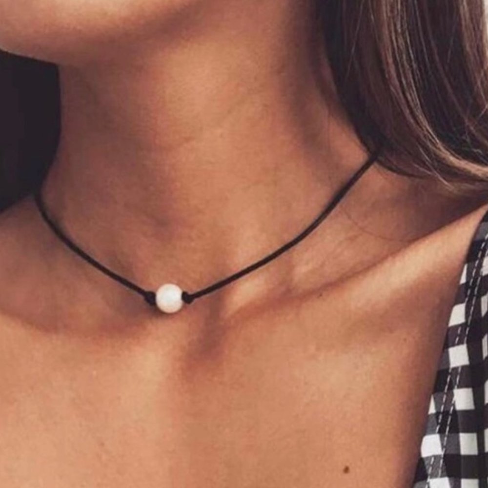 Retro Pearl Black Choker Necklace